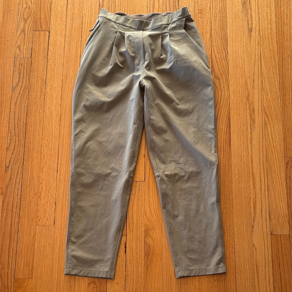 lululemon casual neutral pants size 6